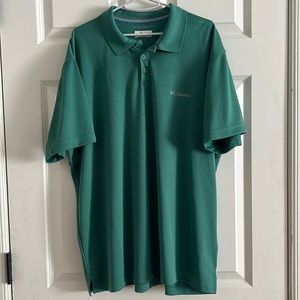 Men’s Columbia shirt